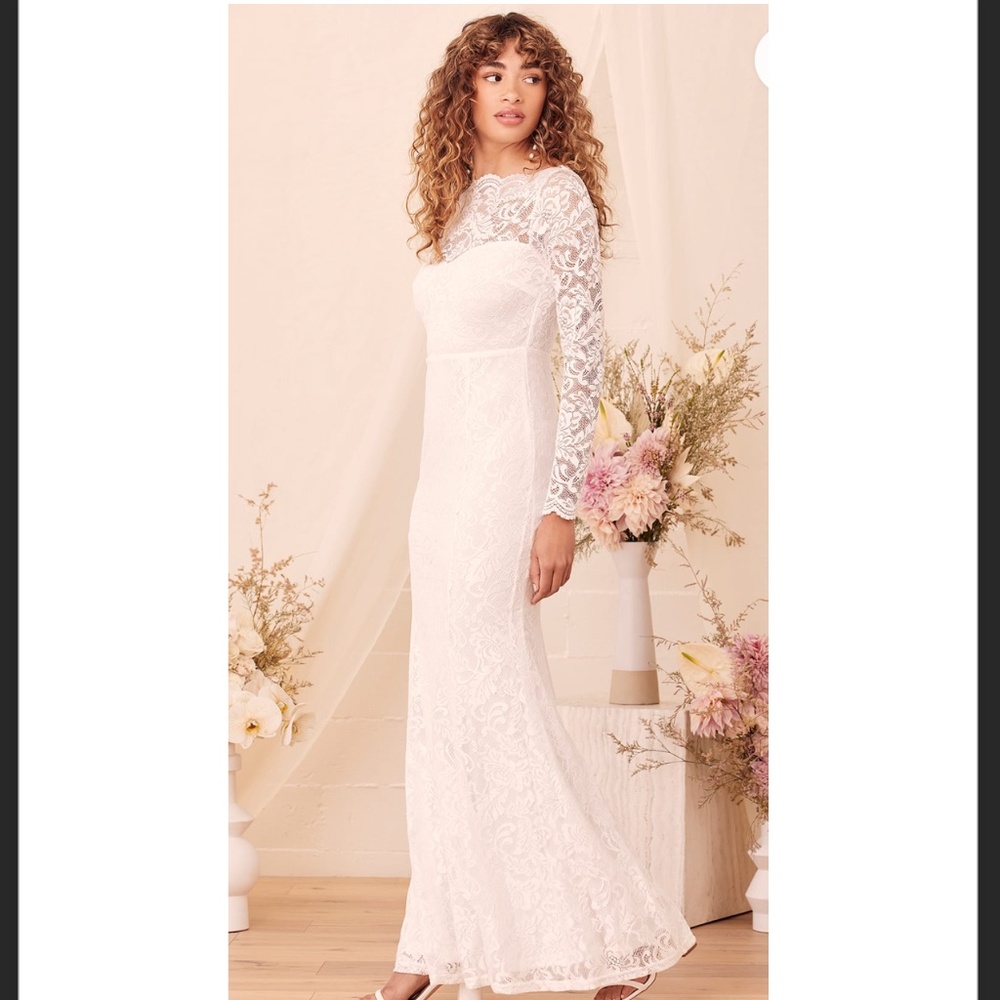 NWT White Lace Long Sleeve Maxi Dress